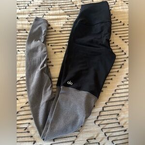 ALO Yoga Black and Gray Leggings